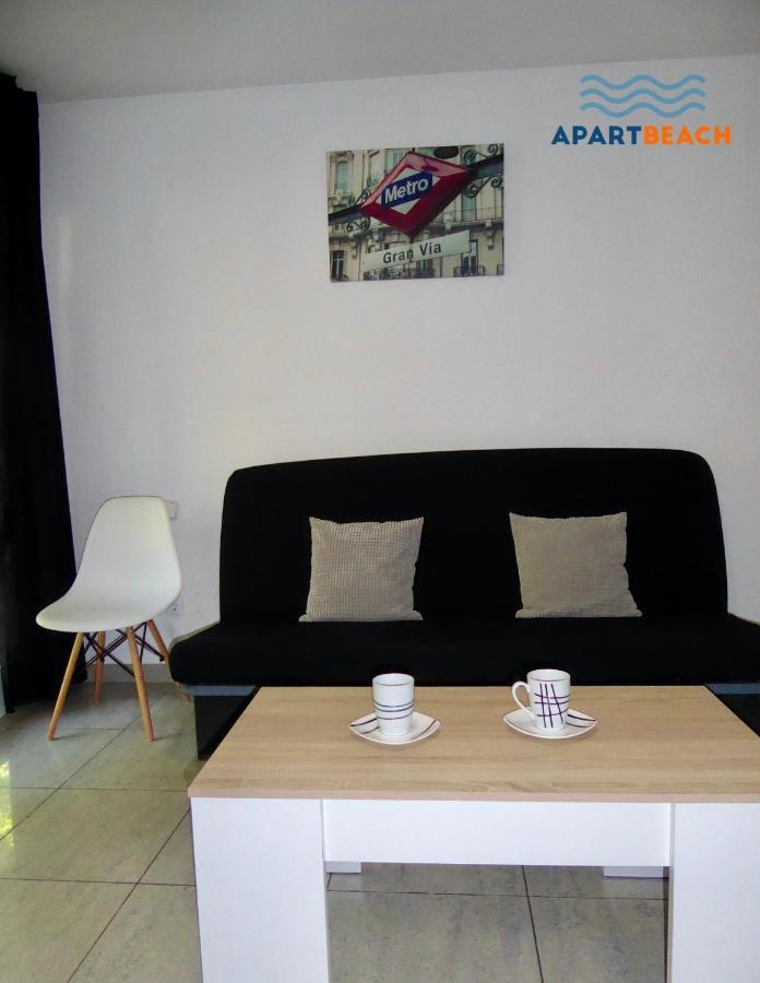 Apartbeach Santa Eulalia Climatizado Junto Playa Appartement Salou Buitenkant foto
